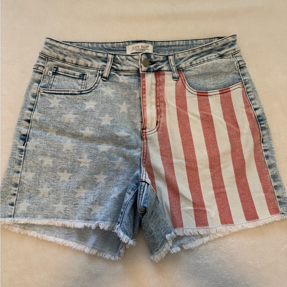 Judy Blue Women's Light Blue Denim Shorts with Red & White Stars and Stripes